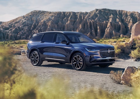 A 2024 Lincoln Nautilus® SUV is parked in a desert national park. | Empire Lincoln in Abingdon VA